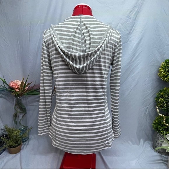 New with tag Eddie Bauer long sleeve striped hooded top - Picture 13 of 16